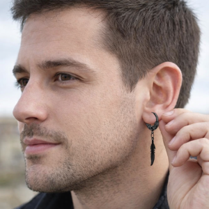 Boucle d’oreille homme créole punk en acier inoxydable – Totem gothique (2 pcs)