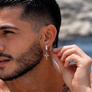 Boucle d’oreille homme étoile pendante en acier inoxydable – Polaris